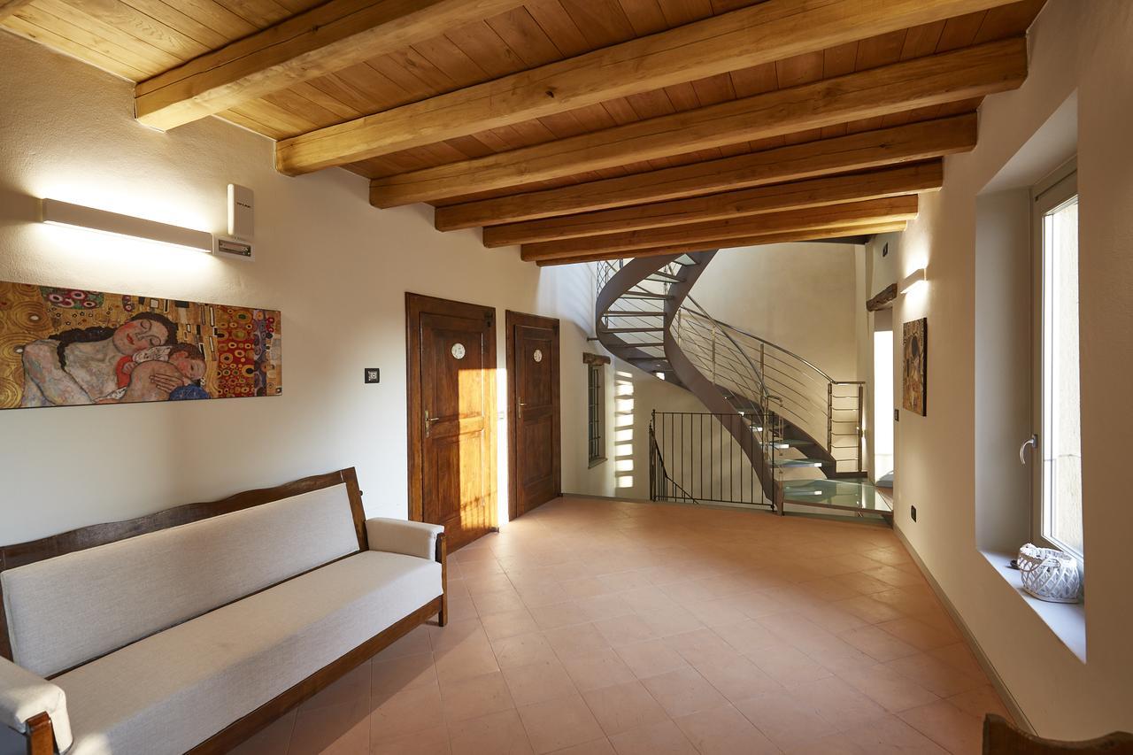 Palazzo Eleonora Bed & Breakfast Monasterolo del Castello Екстериор снимка
