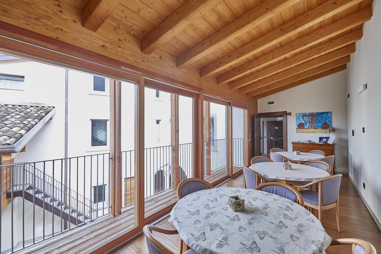 Palazzo Eleonora Bed & Breakfast Monasterolo del Castello Екстериор снимка