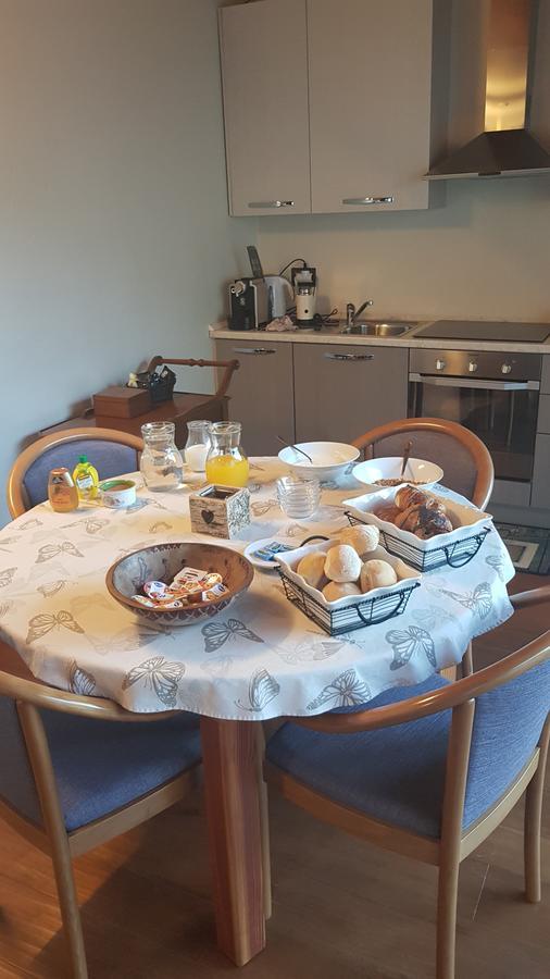 Palazzo Eleonora Bed & Breakfast Monasterolo del Castello Екстериор снимка